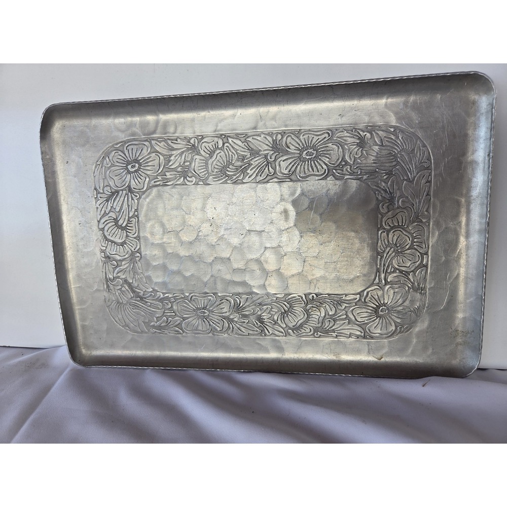 Vintage Everlast Hand Forged Hammered Aluminum Floral Serving Tray Rectangle
